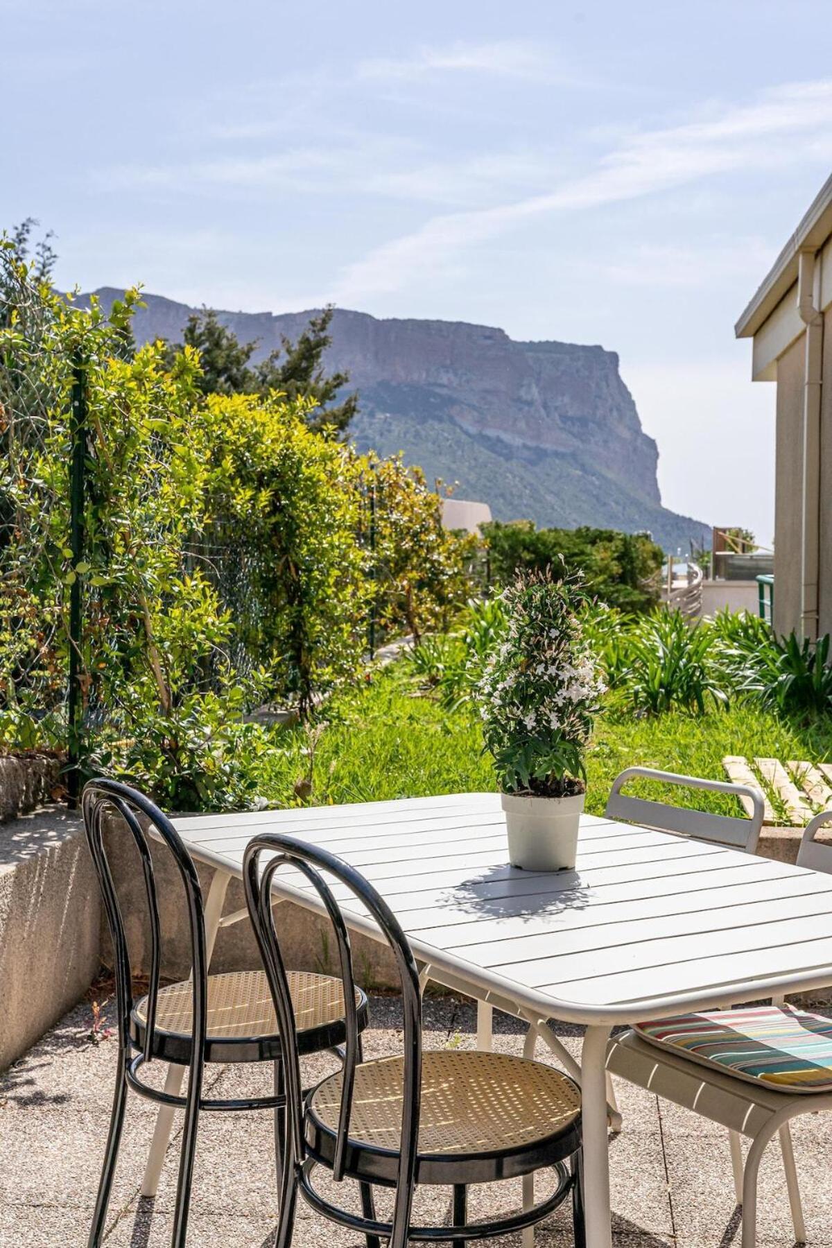 Le Cap Apartment Cassis Bagian luar foto